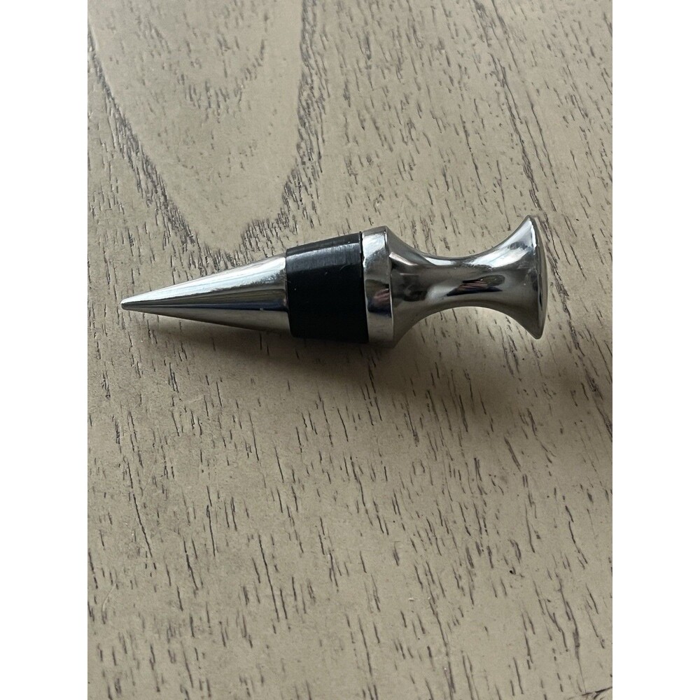 BMW Custom Chrome Metal Wine Bottle Stopper - Add A High End Touch to Your Wine - Picture 3 of 4